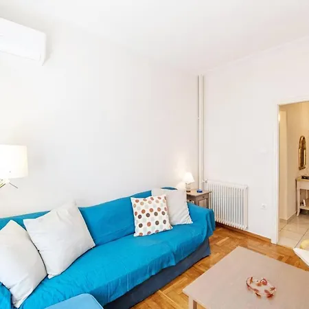 Quiet Central Apt In Picturesque Pagrati Appartamento Atene