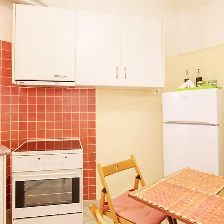Quiet Central Apt In Picturesque Pagrati Apartment