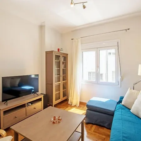 Quiet Central Apt In Picturesque Pagrati * Athens