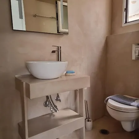 Stylish In Glyfada Apartment
