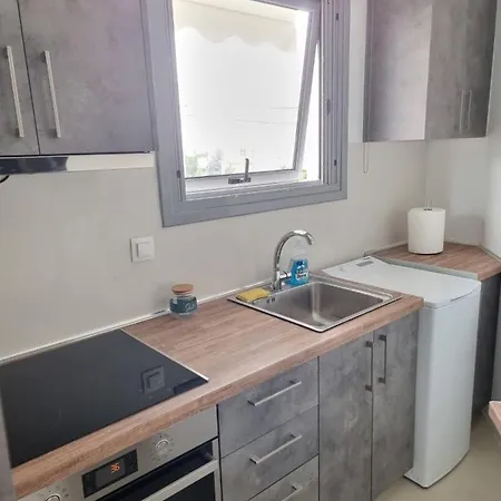 Stylish In Glyfada Apartment *