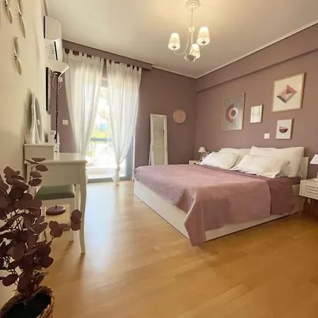 Apartment γήινη πολυτέλεια και ηρεμία στο κέντρο των β προαστίων Athens