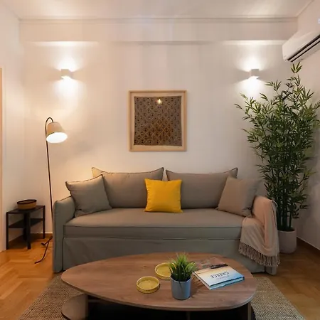 Charming In Kolonaki Apartment Athens