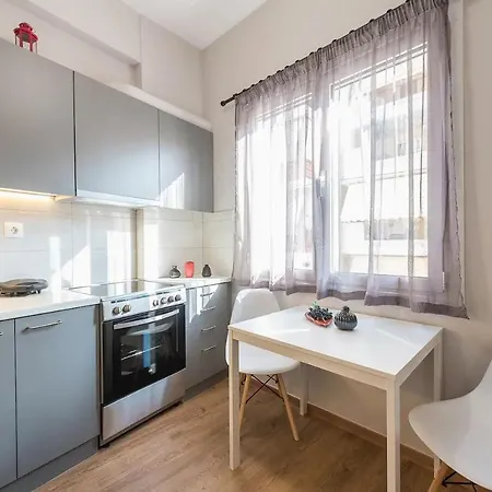 One Bedroom For 2 Ppl Apartment *