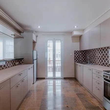 Elegant 2 Ba Close To Metro Station *