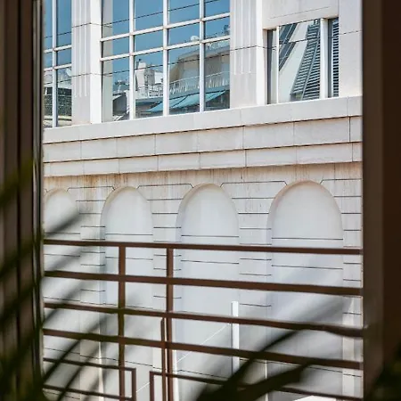 Elegant 2 Ba Close To Metro Station *