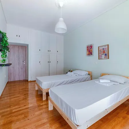 Elegant 2 Ba Close To Metro Station Appartamento