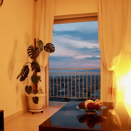 Apartment Penthouse With Sea View *