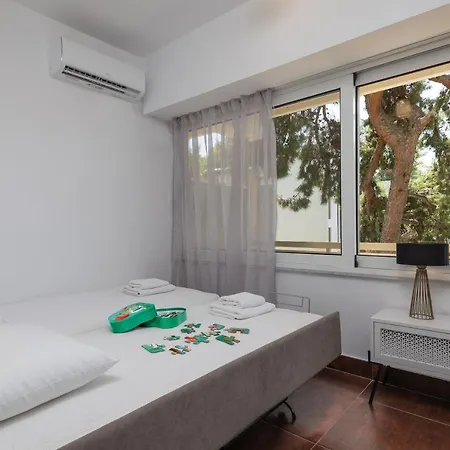 Relux Sea View 2 Bedroom By Blupine Αθήνα
