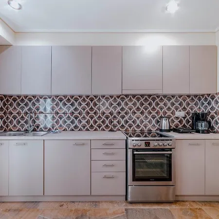 Appartamento Elegant 2 Ba Close To Metro Station Atene