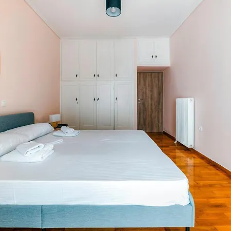 Elegant 2 Ba Close To Metro Station Atene