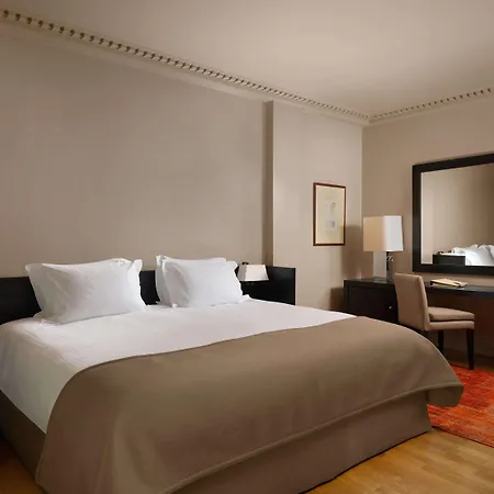 Njv Plaza 5* Aten
