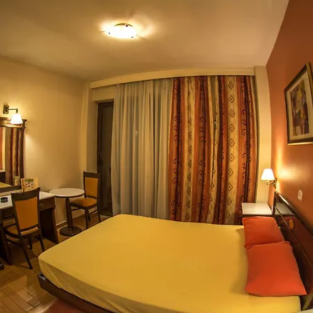 Hotel Chris 2*
