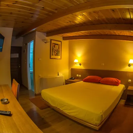Hotel Chris 2*