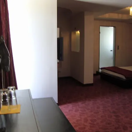 Minoa Hotel