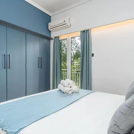 Zeus 2-bedroom In Apartment *
