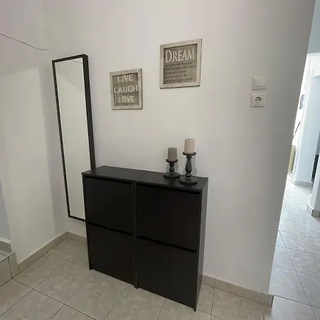 Semele Athens, Koukaki Atény