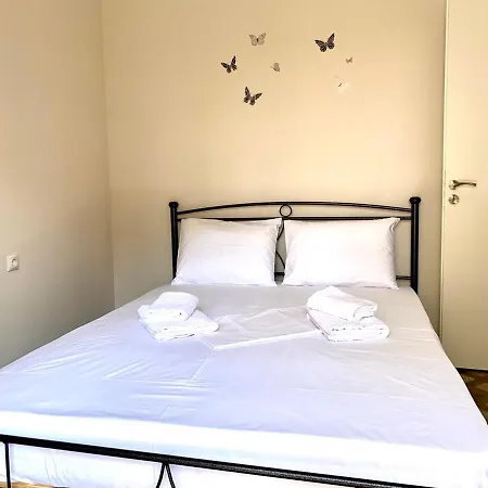 Dafni's Is In 200m To Metro Ag Ioanis Apartment *