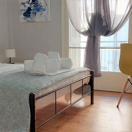 Apartment Victoria Centre 6 Bd, 2 Bath *