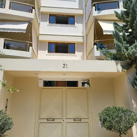Luxe In Glyfada Apartment
