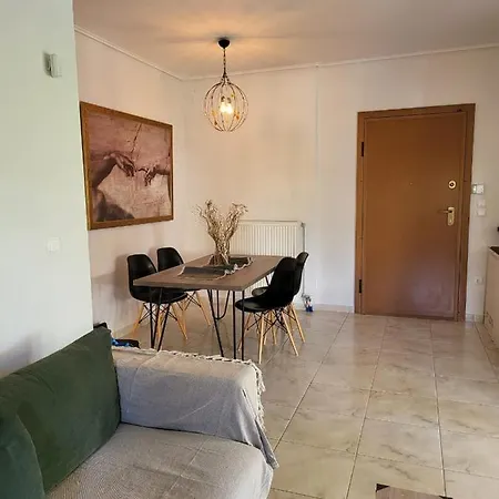 Luxe In Glyfada Apartment