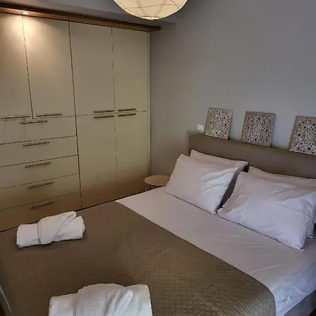 Luxe In Glyfada Apartment Athens