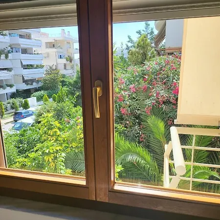 Luxe In Glyfada Apartment *