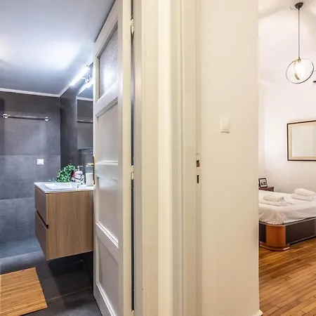 Velvet Apartment