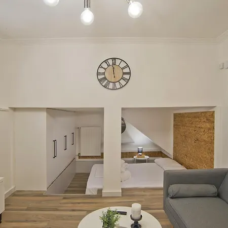 Thiseio Central Apartment