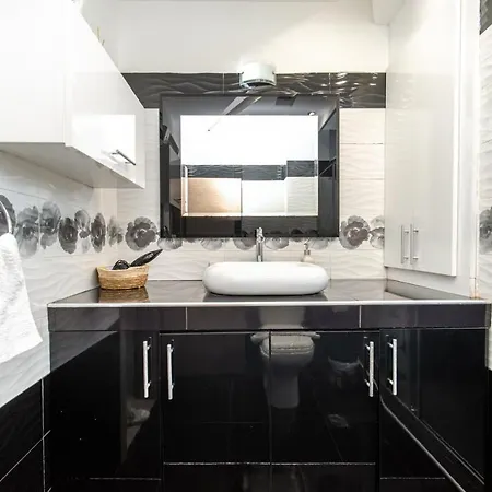 άνετο & ήσυχο για 4 Apartment