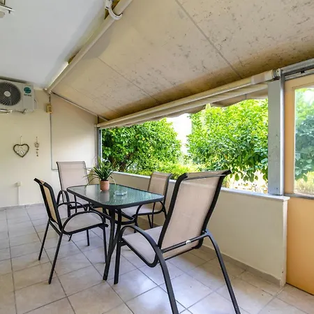 άνετο & ήσυχο για 4 Apartment *