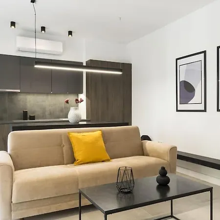Apartment Academy Elegant #101 *