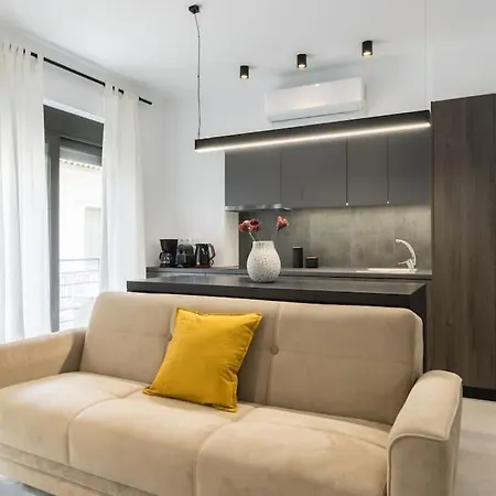 Academy Elegant #101 Apartment *