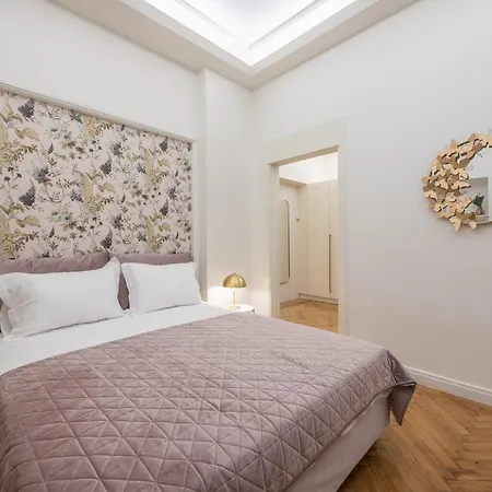 Kolonaki Garden Apartment *