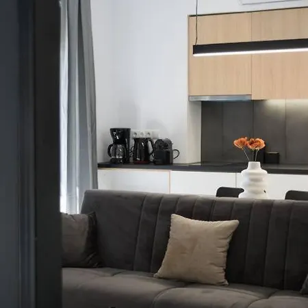 Apartment Academy Elegant #201