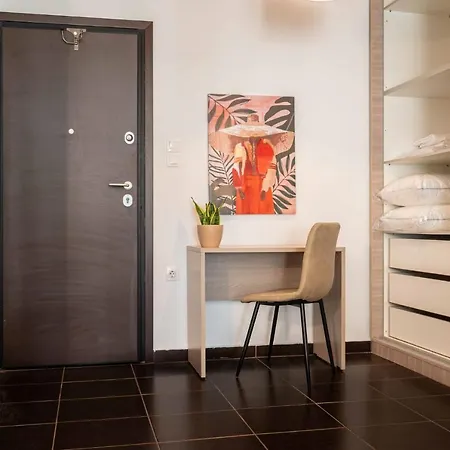 Best House Evmenous Pagrati * Athens