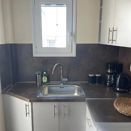 Gold Studio 4th Floor Apartment *