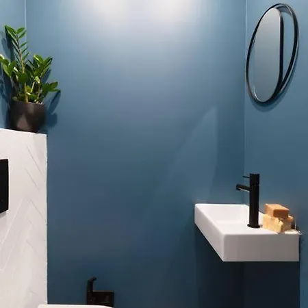 Nest: Cozy Luxury, Whirlpool Tub & Fireplace Athens