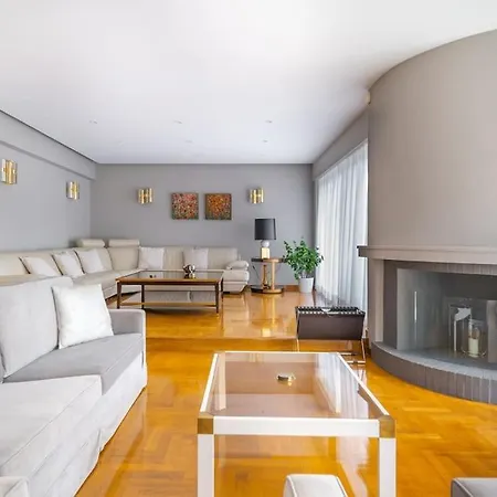 The Hostmaster Luminous Elite Estate Apartment