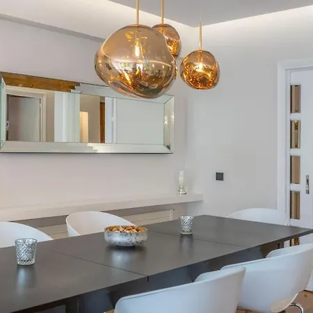 Apartment The Hostmaster Luminous Elite Estate