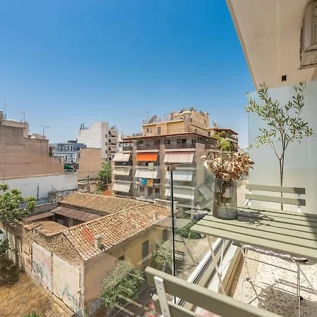Serene Getaway In Thiseio Athens