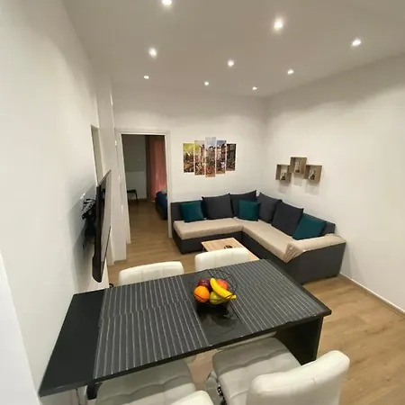 Cozy 1 דירה *