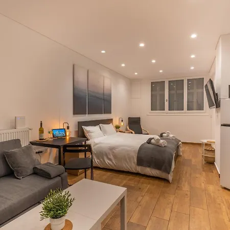 Elegant Retreat At Foot Of Lycabettus Hill * Athens
