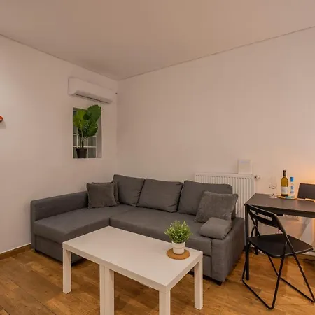 Elegant Retreat At Foot Of Lycabettus Hill Athens