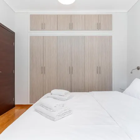 Apartment Sea Breeze Next To Flisvos Marina &