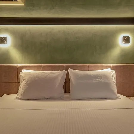 Apartment Jacuzzi - In Riviera Athens