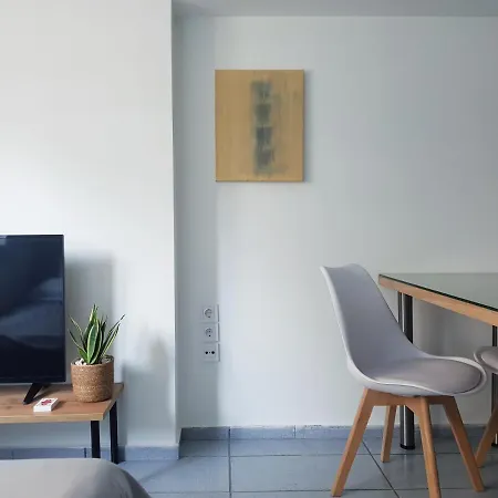 Apartment Studio, Exarcheia