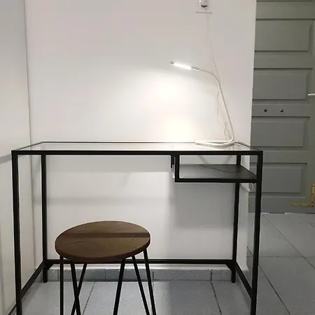 Apartment Studio, Exarcheia
