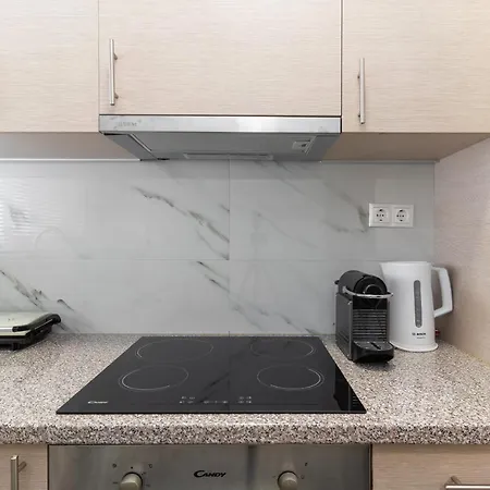 Cosy 2br Next To Bars & Restaurants Apartment Athens
