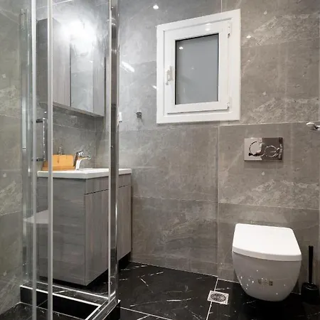 Cosy 2br Next To Bars & Restaurants * Athens